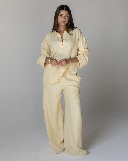 THE Butter-Yellow Linen Set