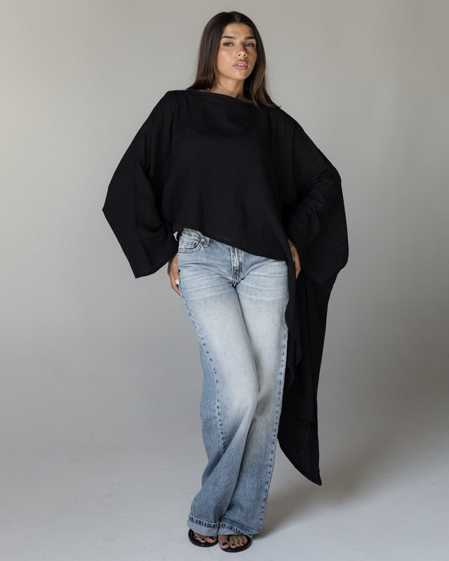 Black Flow Top
