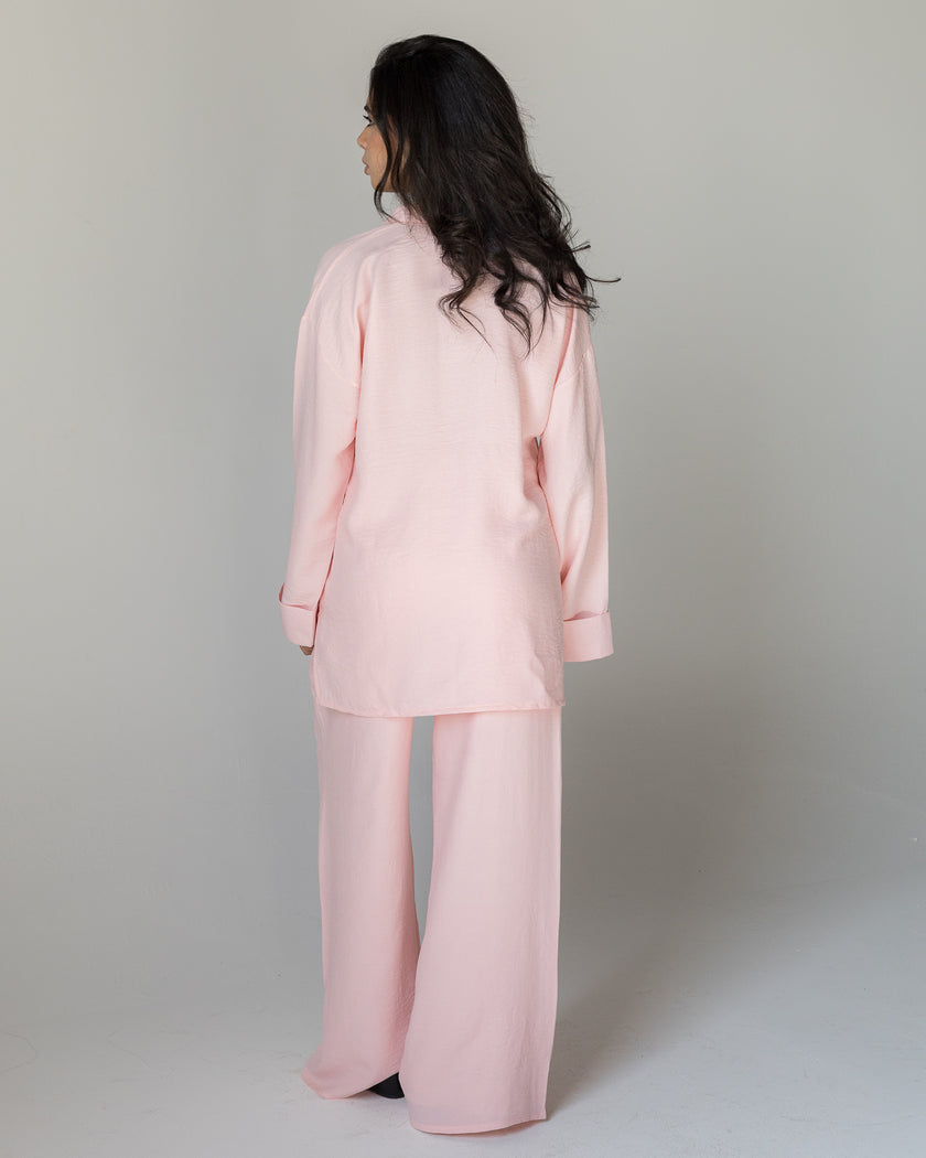 THE Powder-Pink Linen Set