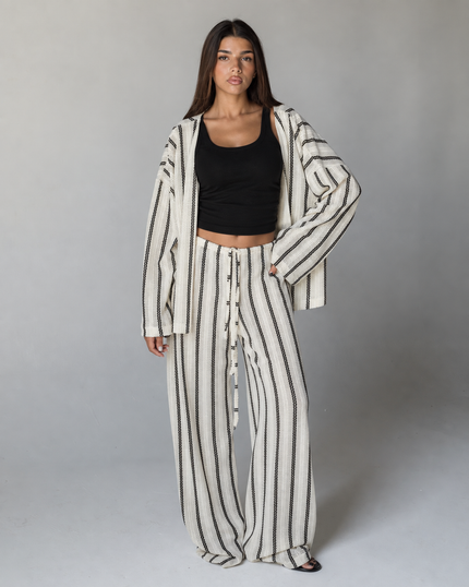 THE Black Cover-Up Set