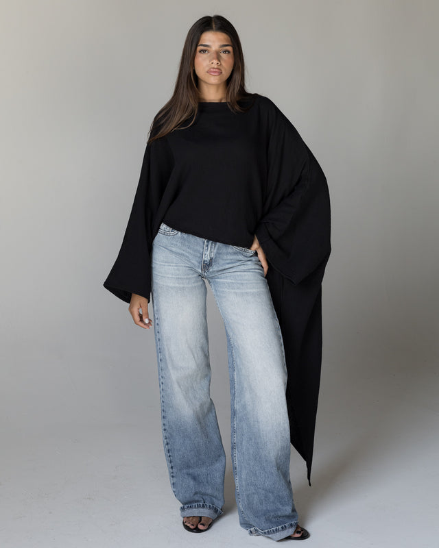 Black Flow Top